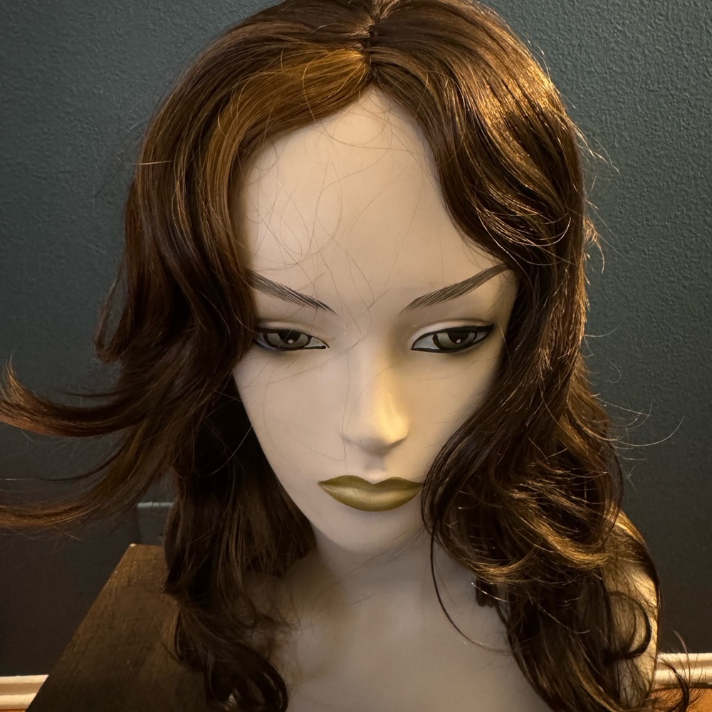 Luxurious Chestnut Waves Hair Wig